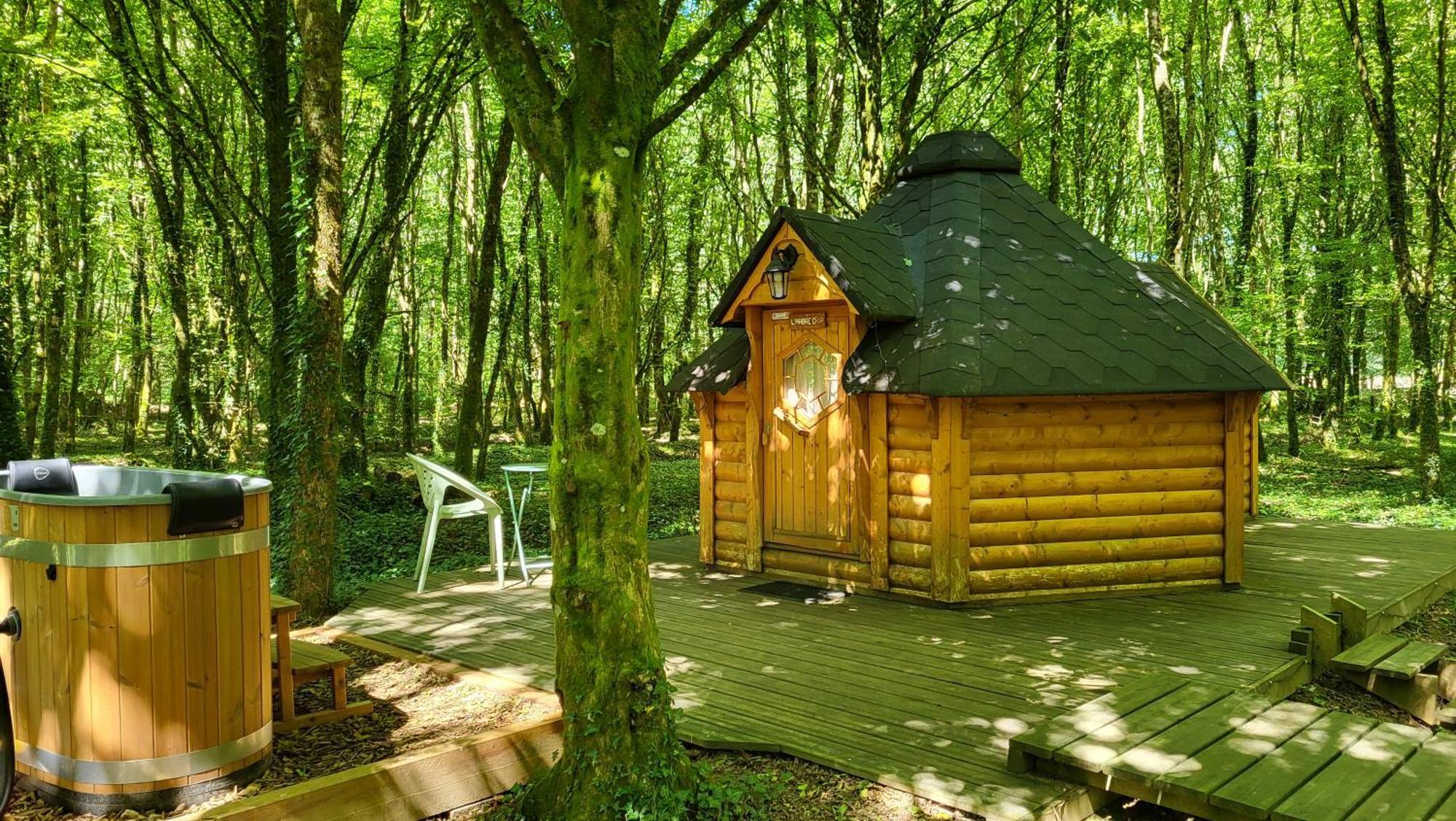 Le Domaine Insolite De Broceliande Paimpont Eksteriør billede