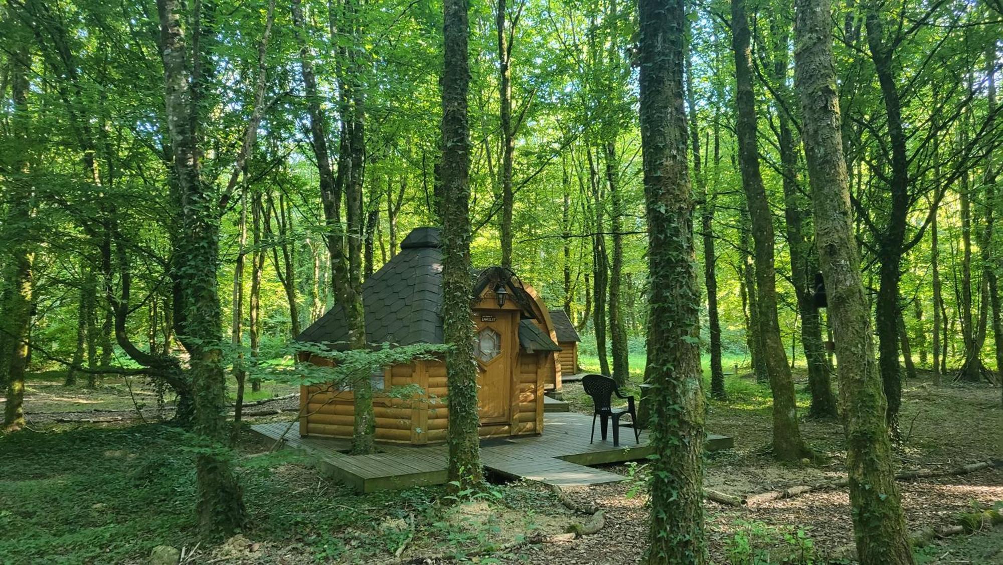 Le Domaine Insolite De Broceliande Paimpont Eksteriør billede
