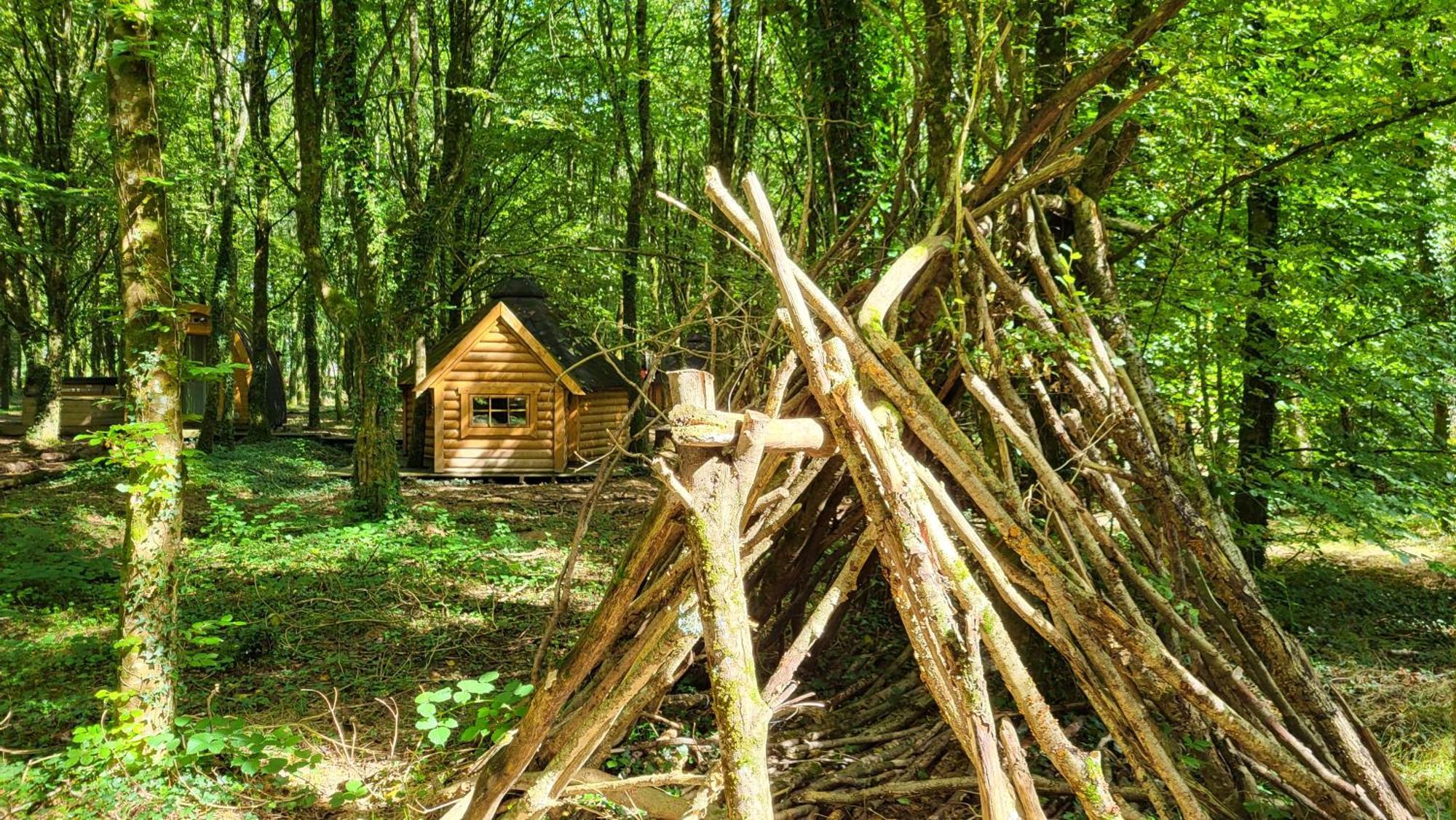 Le Domaine Insolite De Broceliande Paimpont Eksteriør billede